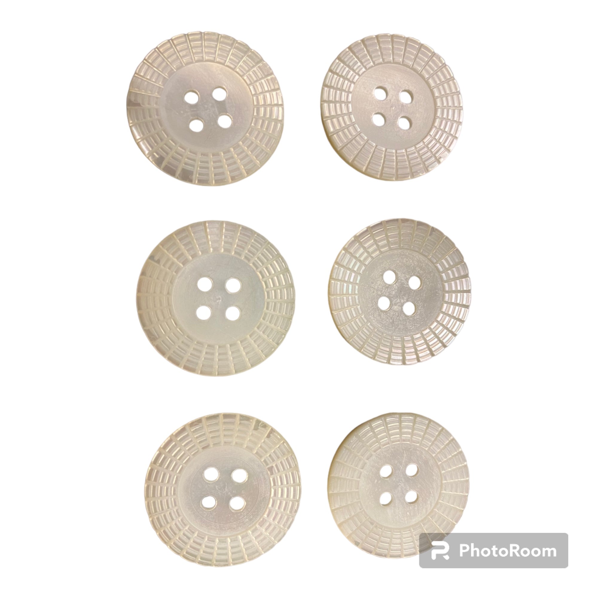 PACK 6 BOTONES TALLADOS NÁCAR EN MOTIVOS GEOMÉTRICOS