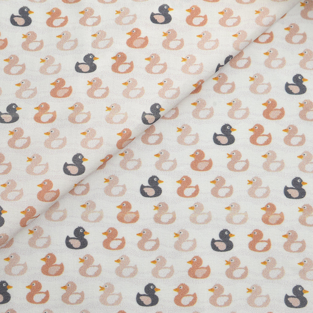 Tela 100% algodón estampado patitos rosa (CM)