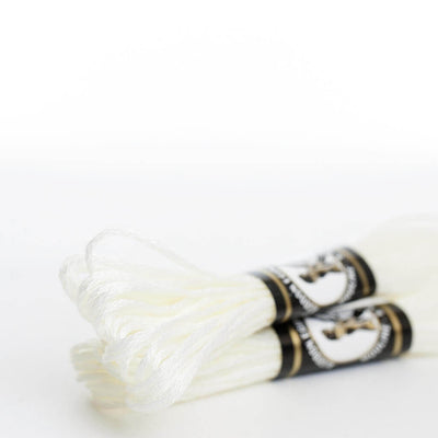 Mouliné especial Finca algodón (blanco, amarillo, naranja, rojo y rosa)