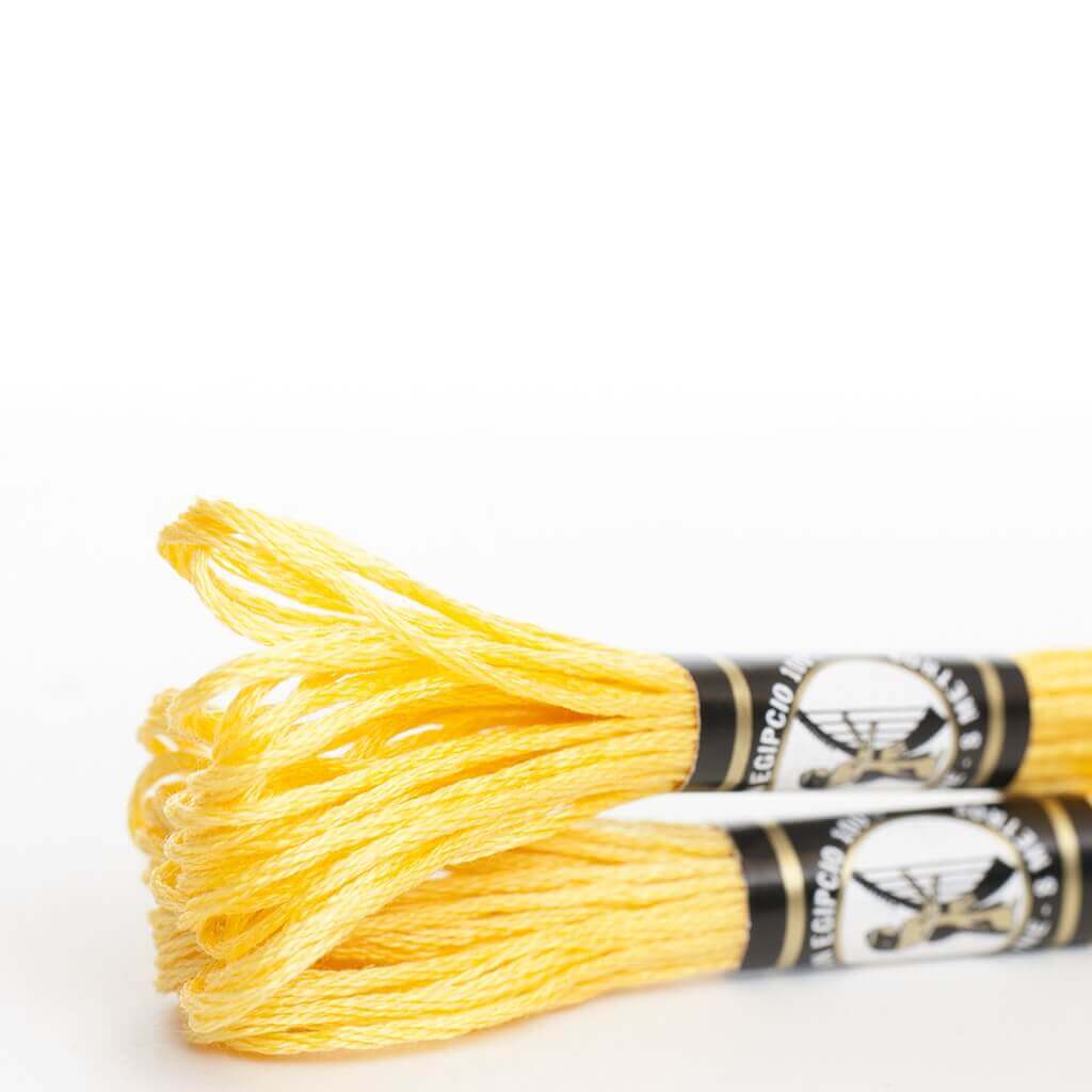 Mouliné especial Finca algodón (blanco, amarillo, naranja, rojo y rosa)